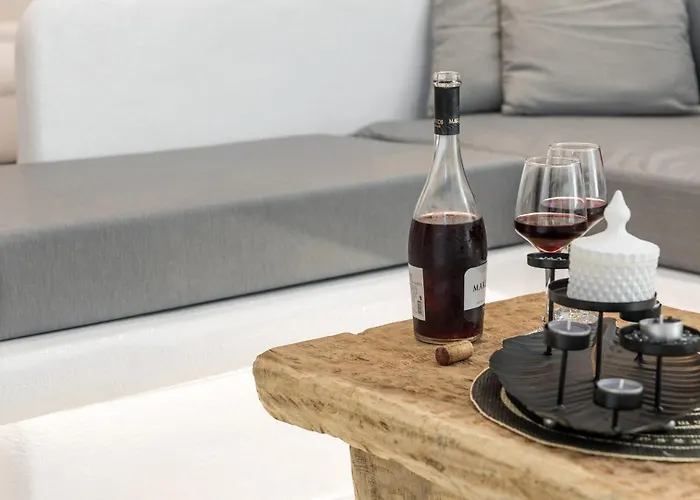 Asterias アパートホテル