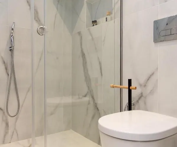 Asterias アパートホテル