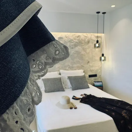 Aparthotel Asterias 3*