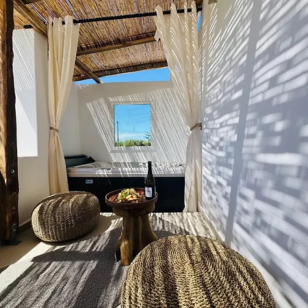 Asterias Aparthotel