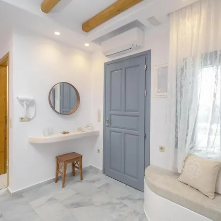 Asterias Aparthotel 3*